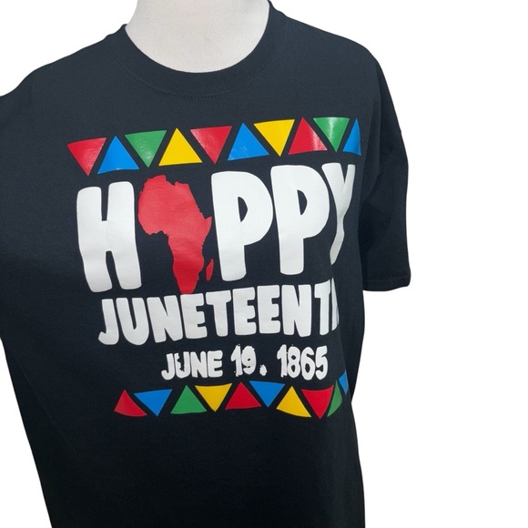 Gildan Women's L Large Fitted Crewneck T-Shirt Juneteenth June 19 Black History - Picture 2 of 5